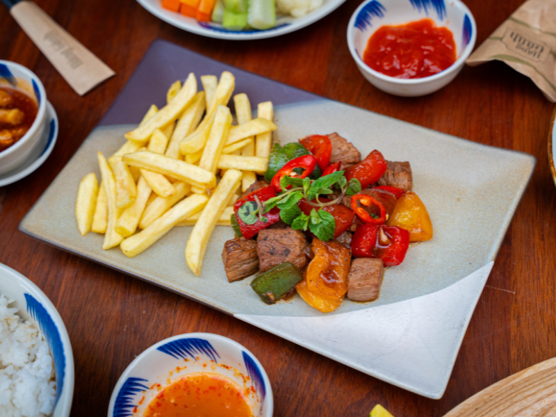 Khám Phá Hương Vị Truyền Thống Tại Nhà Hàng Việt Nam Tại Đà Nẵng – Nơi Gìn Giữ Tinh Hoa Ẩm Thực Việt 3 image 6