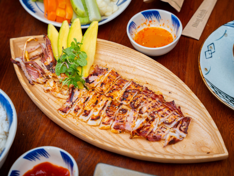 Khám Phá Hương Vị Truyền Thống Tại Nhà Hàng Việt Nam Tại Đà Nẵng – Nơi Gìn Giữ Tinh Hoa Ẩm Thực Việt 4 image