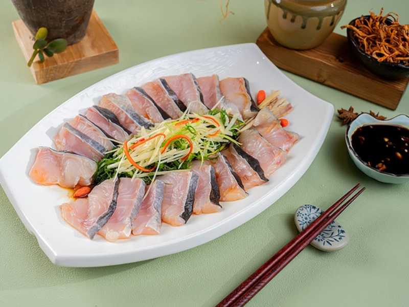 Cách Làm Cá Hấp Xì Dầu Ngon Chuẩn Vị Như Nhà Hàng 1 Món cá hấp xì dầu kiểu Trung Hoa truyền thống xuất phát từ vùng Quảng Đông